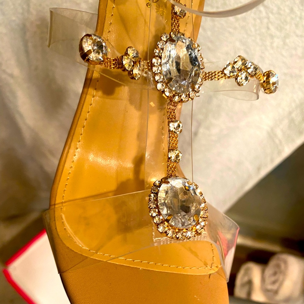 Yulanda nude wedge